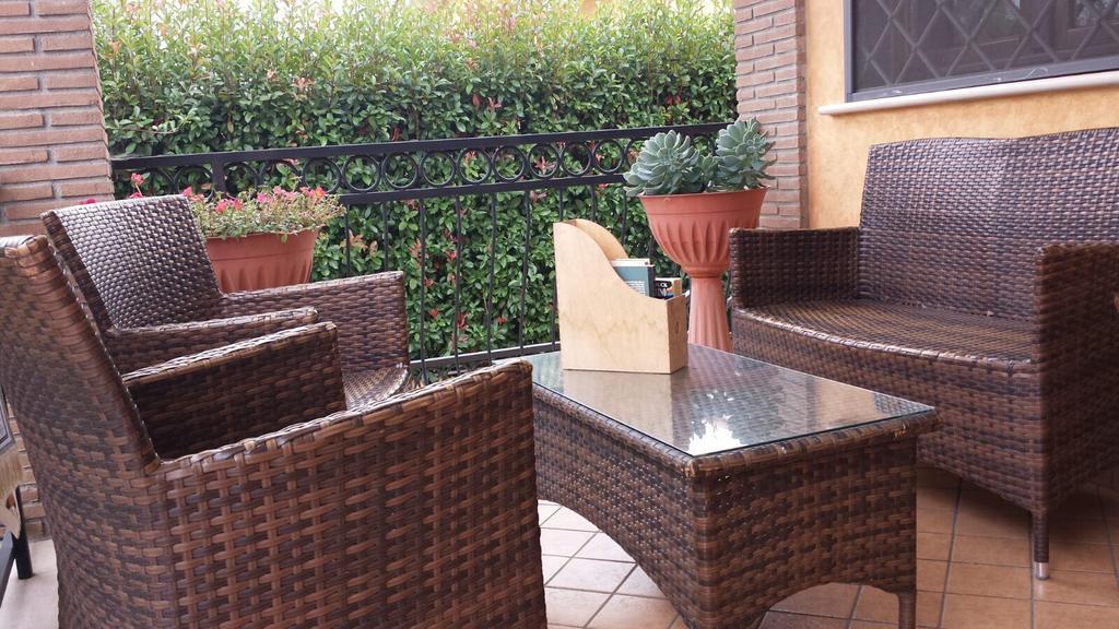 Il Bacio E La Nocciola Bed & Breakfast Labico Bagian luar foto