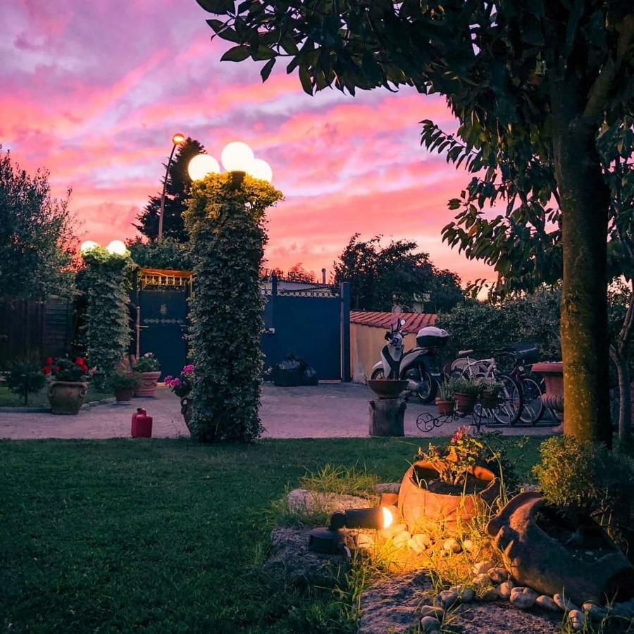 Il Bacio E La Nocciola Bed & Breakfast Labico Bagian luar foto