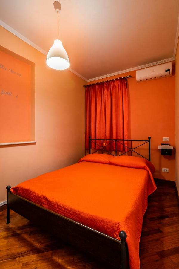 Il Bacio E La Nocciola Bed & Breakfast Labico Bagian luar foto